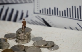 文心一言更名:百度如何布局AI搜索新战场?