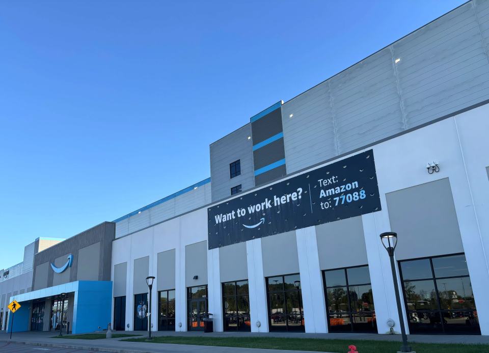 走进亚马逊运营中心：人工智能与机器人引领电商变革