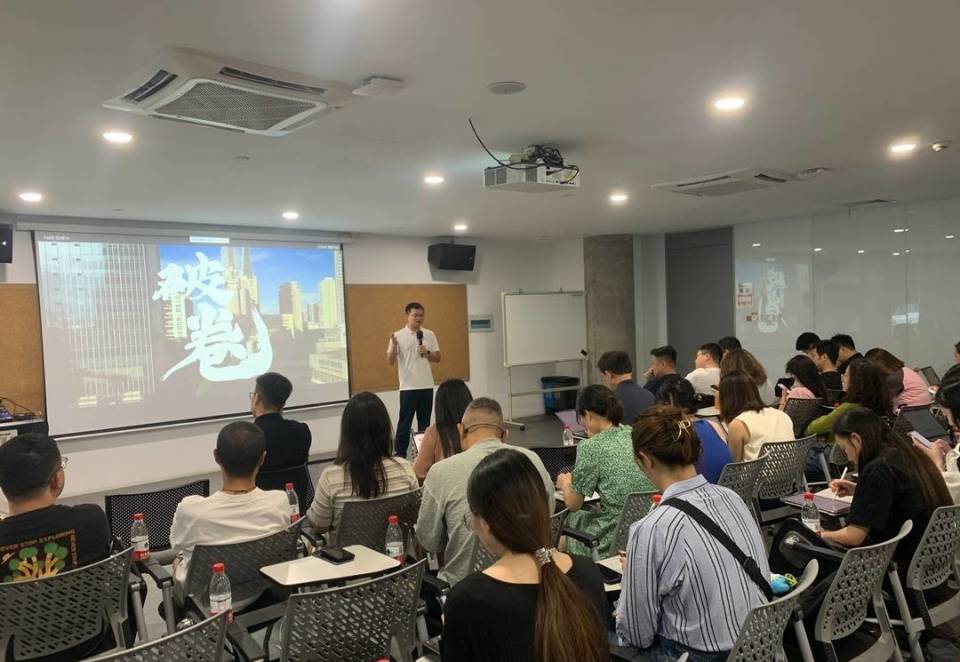 专家解读电商新趋势：AI推动数字供应链升级，用户思维取代流量导向