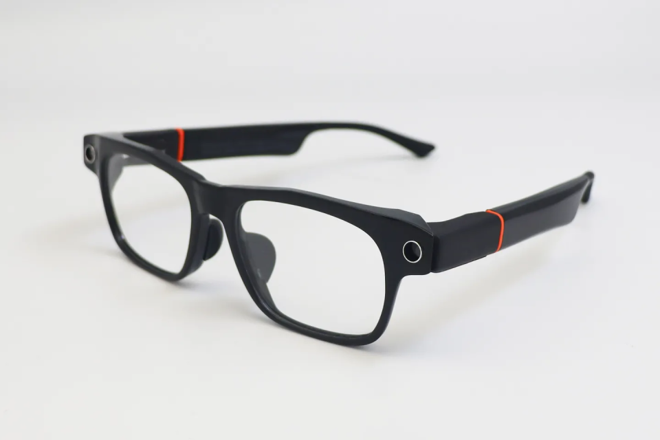 价格更亲民！搭载GPT-4o的AI眼镜挑战苹果头显