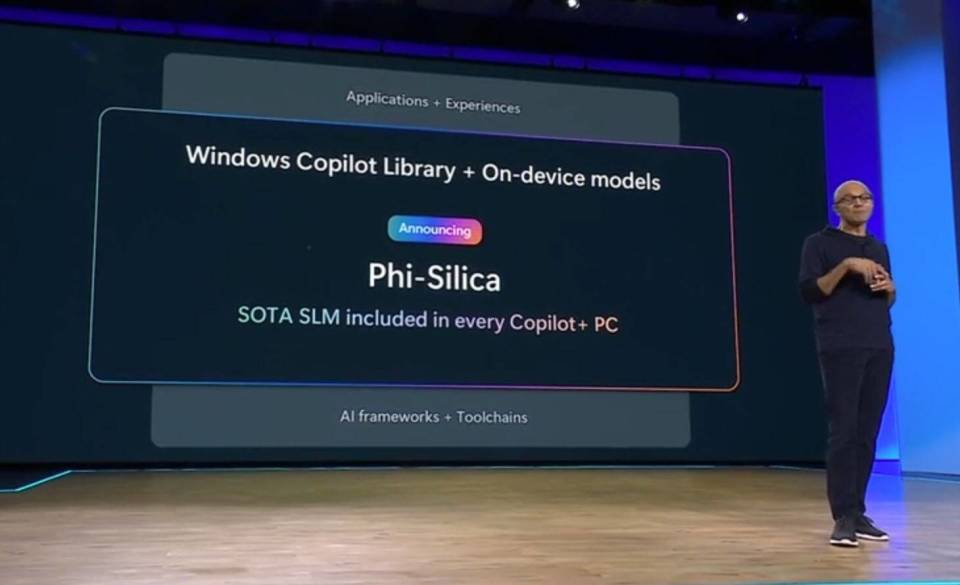 马斯克批评的苹果智能，究竟为何更贴近理想的人工智能？