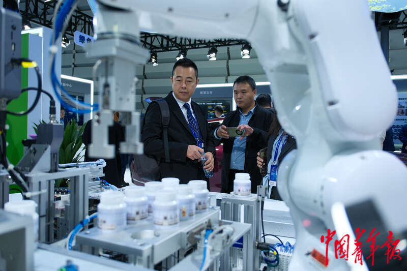 借助互联网之光畅享人工智能魅力