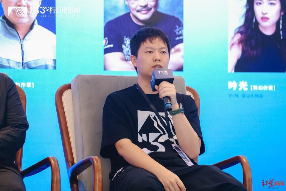 科幻作家何夕：AI为年轻创作者开启广阔机遇