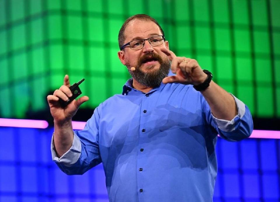 2025年AI展望：推理成本大幅下降，智能体迎来GPT时代，空间智能加速涌现