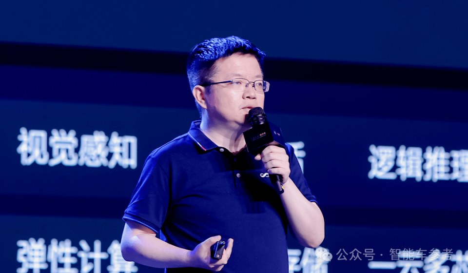 中国顶尖AI专家双雄，全面布局汽车端到端技术