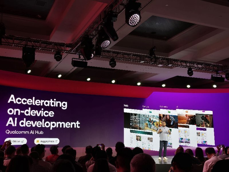 高通将PC芯片植入手机，全力推动端侧AI发展 | 智涌分析