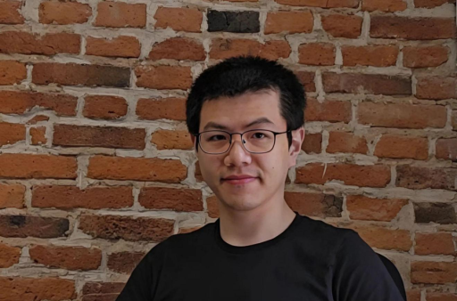 女王大学团队创新AI基础模型评审团方法，助力显著提升研究效率