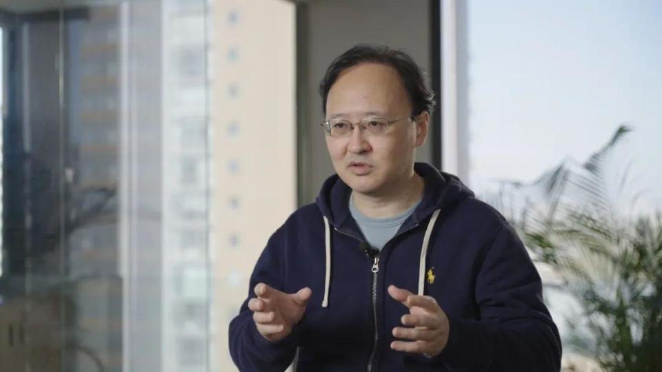 清华刘嘉教授：大模型开启生命新物种时代｜AI&Society百人百问